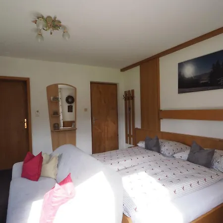 Gaestehaus Hechenblaikner 게스트하우스