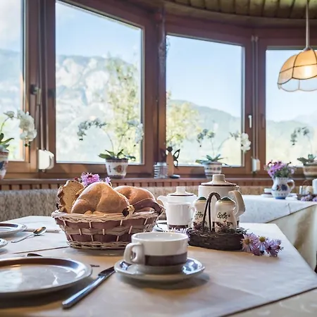 Gaestehaus Hechenblaikner * Maurach (Achensee)